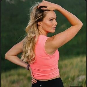 Zyia active stronger crop top